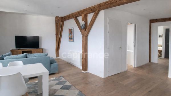 Maison à vendre 15 pièces CROZET (01)