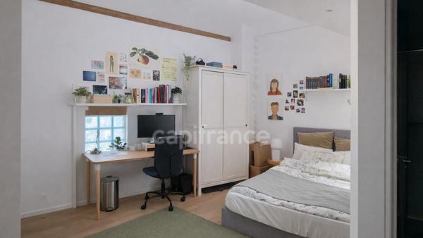 Maison à vendre 15 pièces CROZET (01)