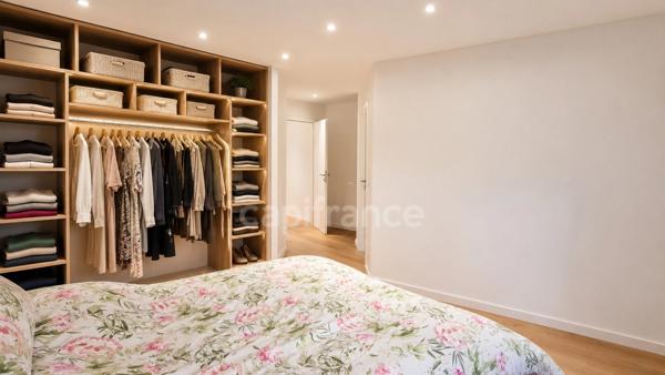 Maison à vendre 15 pièces CROZET (01)
