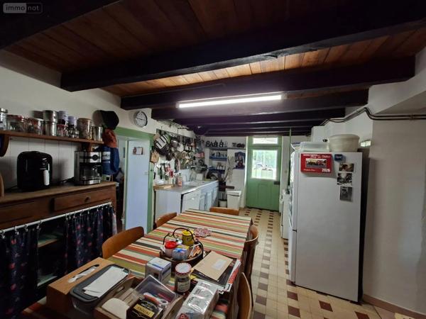 Achat - Maison Isle-et-Bardais 03360 8 pièces 151 m 2 1823 m 2