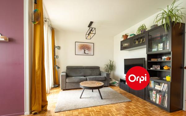 Appartement à vendre    5 pièces • 103,80 m2 Saint-Priest