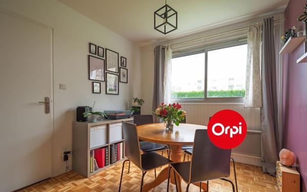 Appartement à vendre    5 pièces • 103,80 m2 Saint-Priest