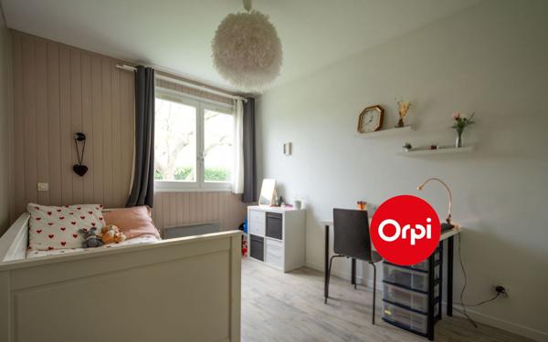 Appartement à vendre    5 pièces • 103,80 m2 Saint-Priest