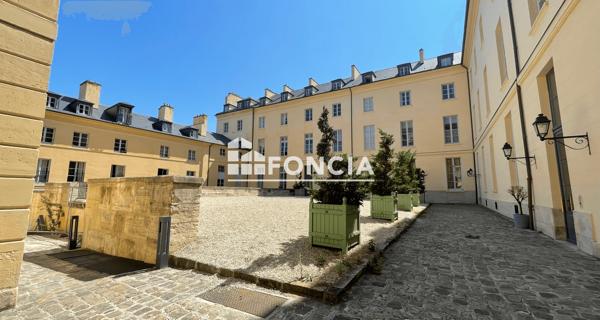 Location Appartement 2 pièces 43.4 m² - Versailles 78000