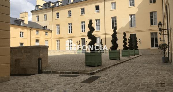 Location Appartement 2 pièces 43.4 m² - Versailles 78000