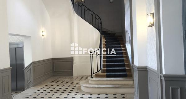 Location Appartement 2 pièces 43.4 m² - Versailles 78000