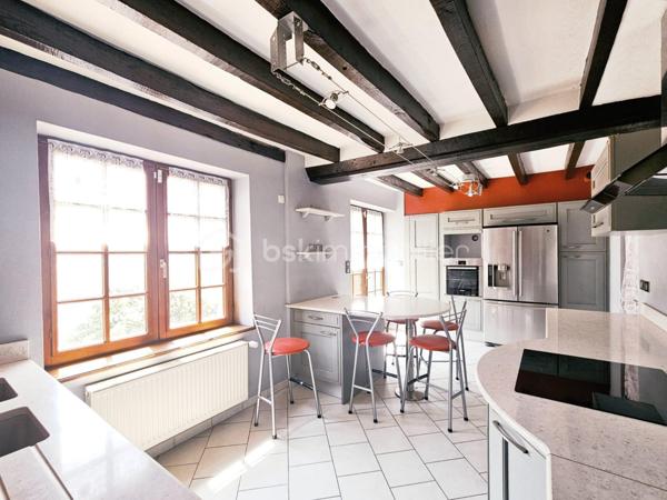 Maison traditionnelle de 196 m²