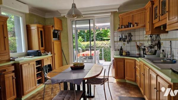 5 CHAMBRES-JOLI JARDIN-ACCES COMMERCES IMMEDIAT