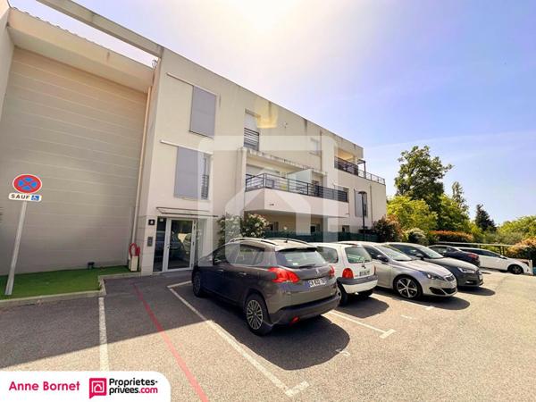 Appartement 3 pièces dans résidence récente avec 2 parkings
