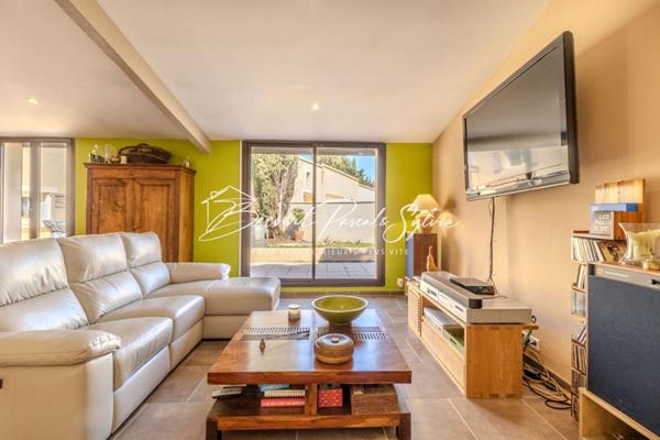 Villa Carpentras (84200) 6 pièce(s) 160 m2 +T2 indépendant  50m2 env. et piscine