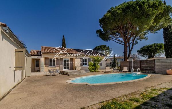 Villa Carpentras (84200) 6 pièce(s) 160 m2 +T2 indépendant  50m2 env. et piscine