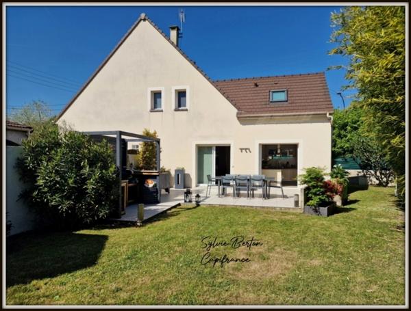 Maison à vendre 7 pièces VAUJOURS - 140 m2 - Jardin et sous-sol total