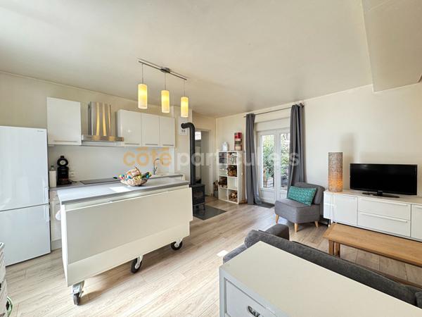 Vente
                Maison52,65 m² - 3 Pièces -
                    SAINT JEAN DE BRAYE (45800)