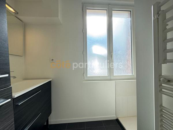 Vente
                Maison52,65 m² - 3 Pièces -
                    SAINT JEAN DE BRAYE (45800)