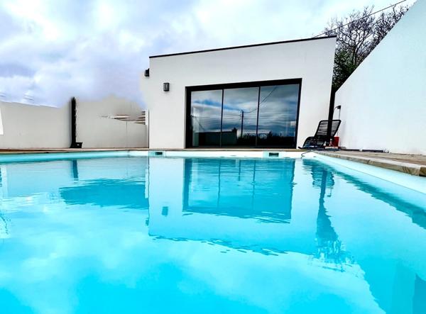 Dpt Finistère (29), à vendre proche de BREST Relecq Kerhuon Maison T5 de 120 m² - Piscine - Garage