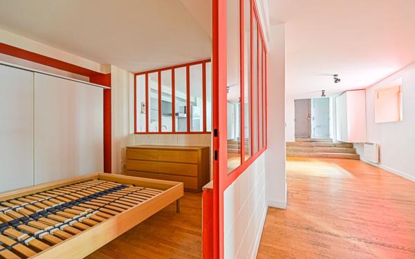 Appartement à vendre    2 pièces • 62,32 m2 Paris 10