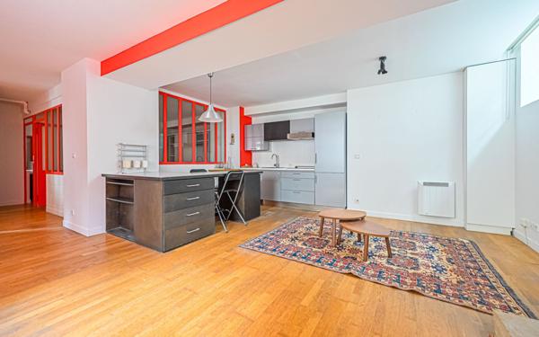 Appartement à vendre    2 pièces • 62,32 m2 Paris 10