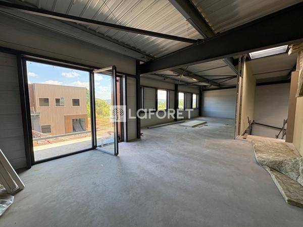 Achat local commercial Oissel - 193 m² - 343 694 €