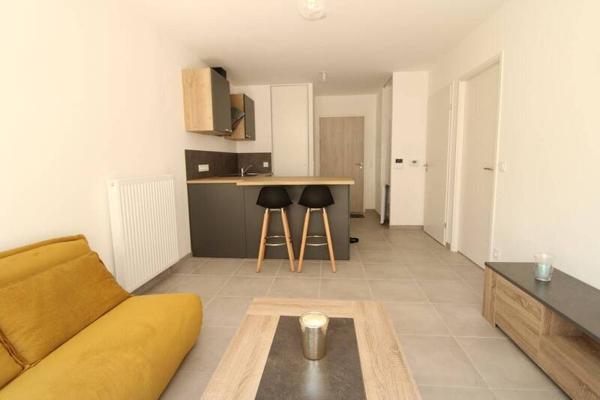 Appartement 2 pièces                                        - 44120 Vertou Réf : 12180