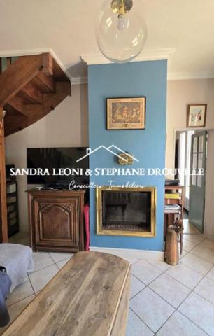 PROCHE CHARTRES - LUCE CHARMANTE MAISON 124 m2, 3 chambres