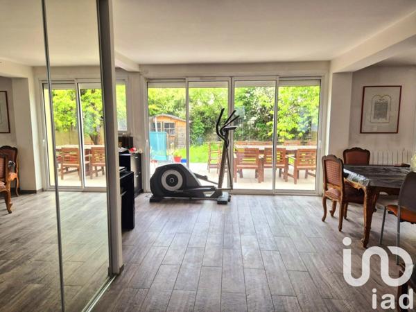 Maison 4 pièces de 150 m² à Créteil (94000)