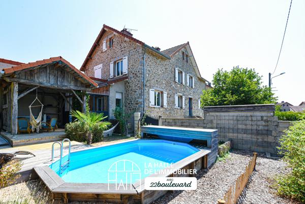 Maison
         6 pièces
        - 144 m² Exclusivité 249 900 € *