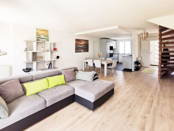 Magny-les-Hameaux (78114) Maison 5P en excellent état avec jardin sans vis-à-vis.