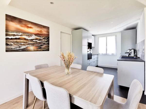 Magny-les-Hameaux (78114) Maison 5P en excellent état avec jardin sans vis-à-vis.