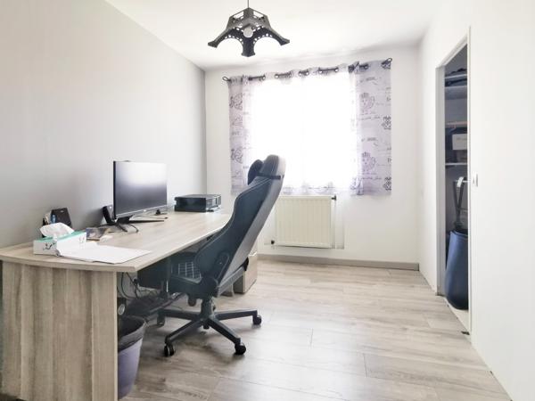 Magny-les-Hameaux (78114) Maison 5P en excellent état avec jardin sans vis-à-vis.