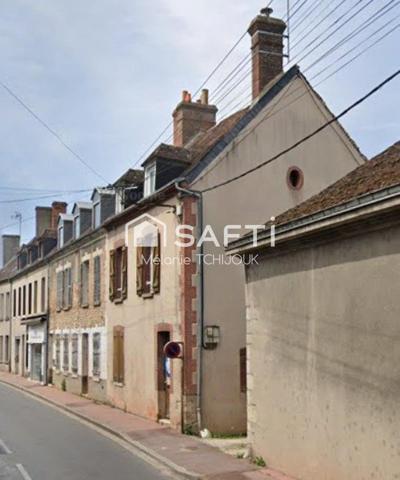 Maison de ville divisée en 2 logements distinct