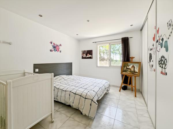 Maison
         5 pièces
        - 145 m² 410 000 €*