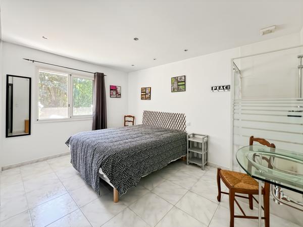 Maison
         5 pièces
        - 145 m² 410 000 €*