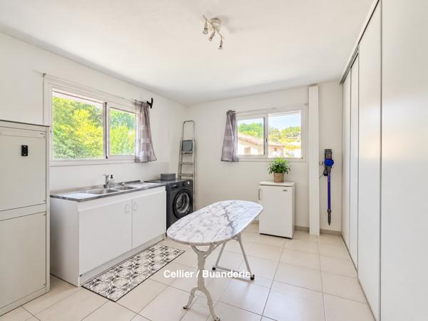Maison
         5 pièces
        - 145 m² 410 000 €*