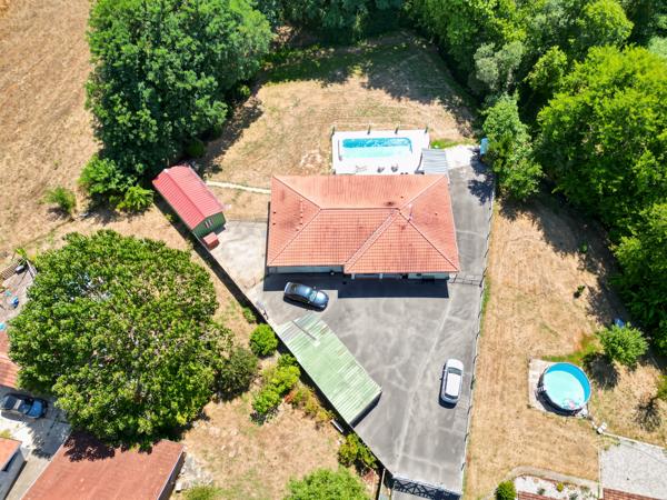 Maison
         5 pièces
        - 145 m² 410 000 €*