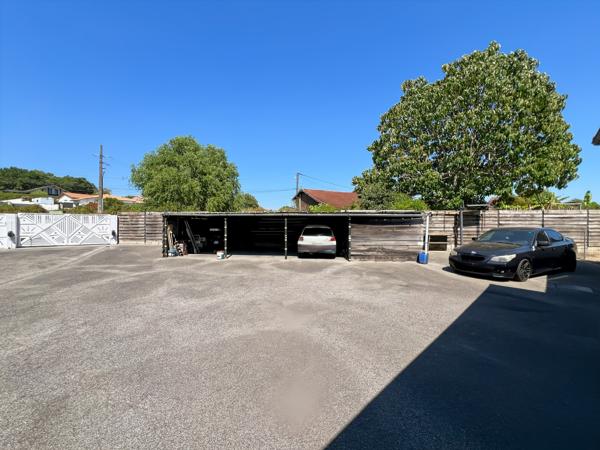 Maison
         5 pièces
        - 145 m² 410 000 €*