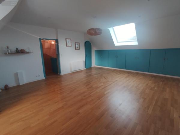 Local commercial à louer à Valognes dans la Manche (50700), ref : 370