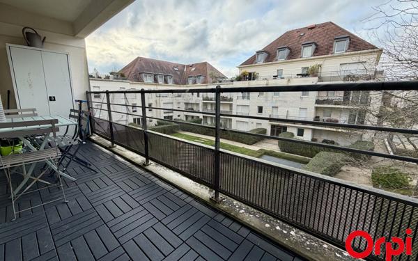 Appartement à vendre    3 pièces • 67 m2 Montigny-le-Bretonneux