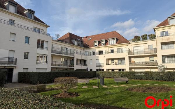 Appartement à vendre    3 pièces • 67 m2 Montigny-le-Bretonneux