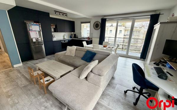 Appartement à vendre    3 pièces • 67 m2 Montigny-le-Bretonneux