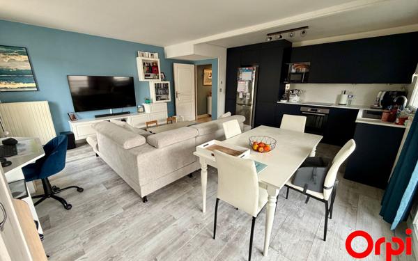 Appartement à vendre    3 pièces • 67 m2 Montigny-le-Bretonneux