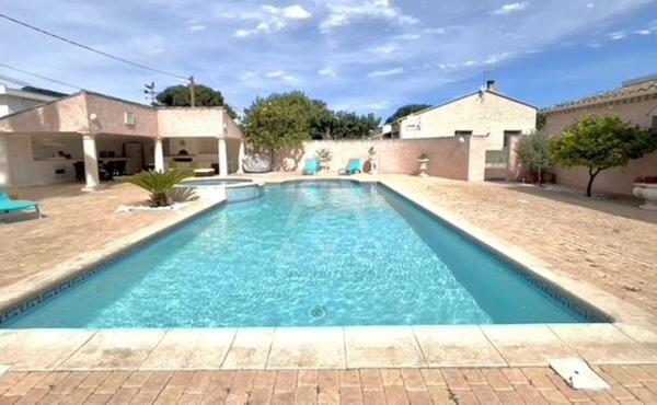 VILLA À 300M DE LA PLAGE