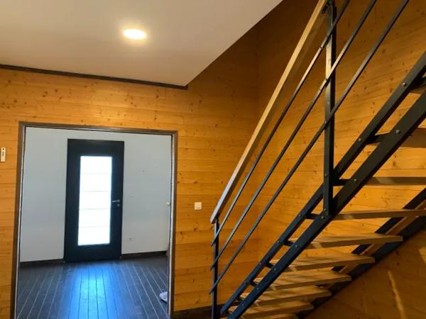Le Haillan - Local / Bureau 220 m²