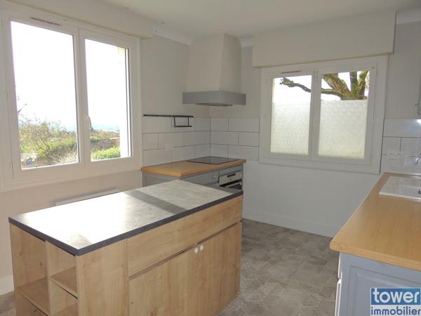 MAISON LUMINEUSE AVEC VUE PANORAMIQUE