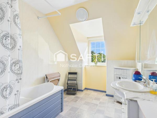 Propriété de charme de 350 m² sur 4 hectares avec dépendances