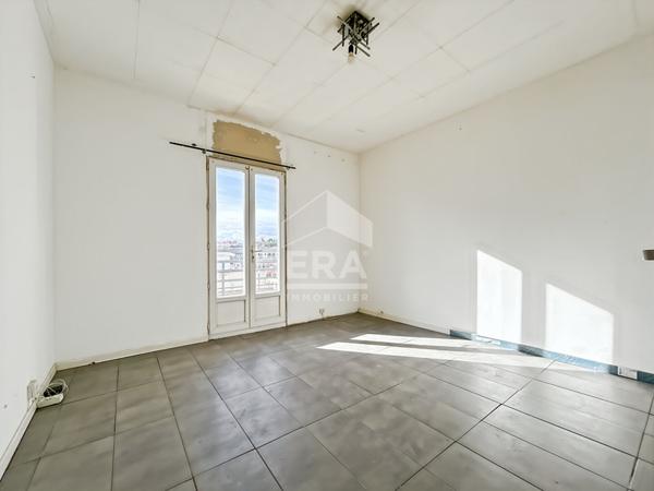 Appartement typz 2 28m² + balcon 13004 Marseille