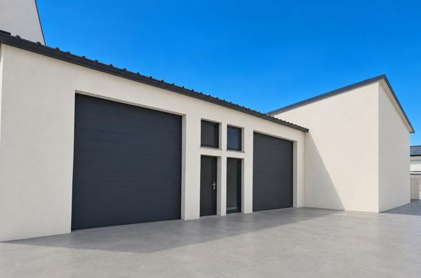 Perpignan Toulouges Garage / Local de 83 m2