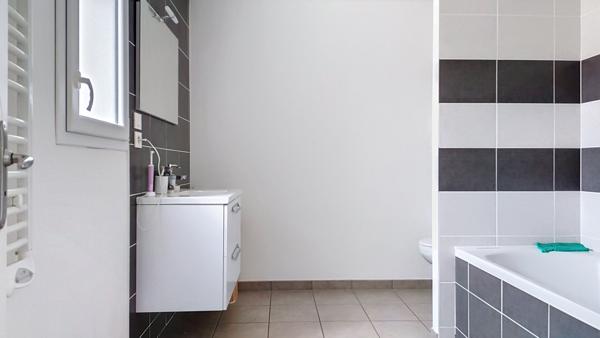 Maison à vendre 4 pièces à Les Sables d'Olonne Olonne sur Mer centre