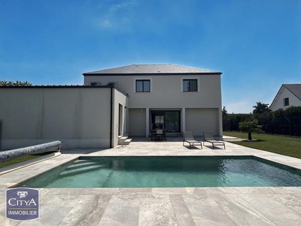 Maison à vendre 9 pièces 180m² Saint-Pryvé-Saint-Mesmin (45750)