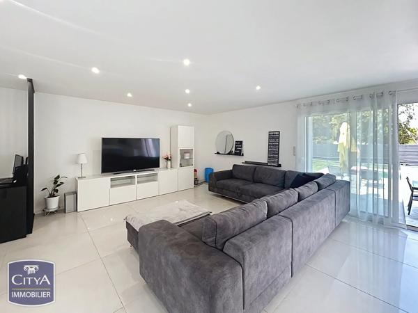 Maison à vendre 9 pièces 180m² Saint-Pryvé-Saint-Mesmin (45750)