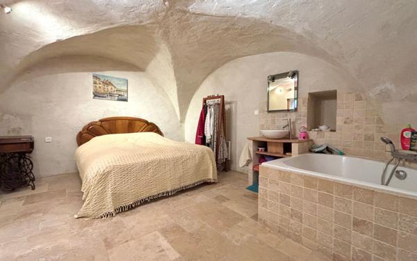 Maison à vendre    4 pièces •  Sénas